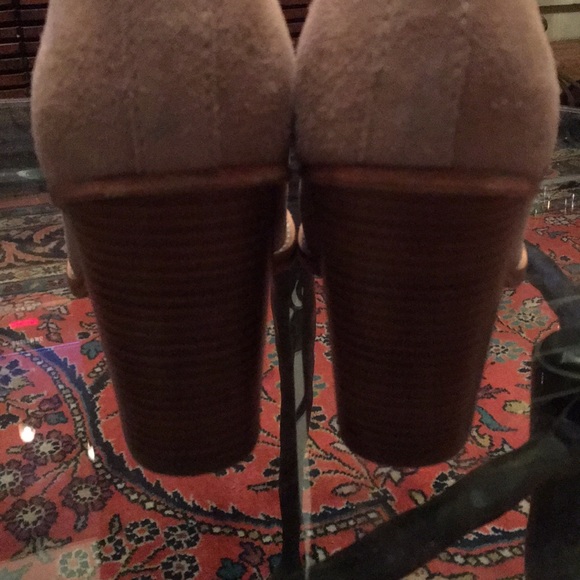 EUC cole Haan grand.os Tan suede Ankle boot Sz 9 - Picture 2 of 7